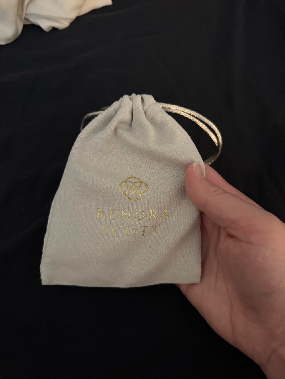 Kendra Scott Gold Floral Stack Ring - Picture 8 of 8